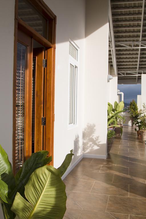 Anada Hotel Suites Đà Lạt Exterior foto